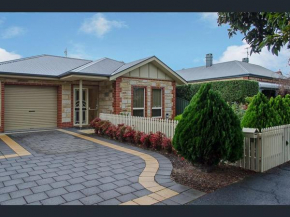 Perfect Location Central Modern Cottage - Free WiFi, Victor Harbor